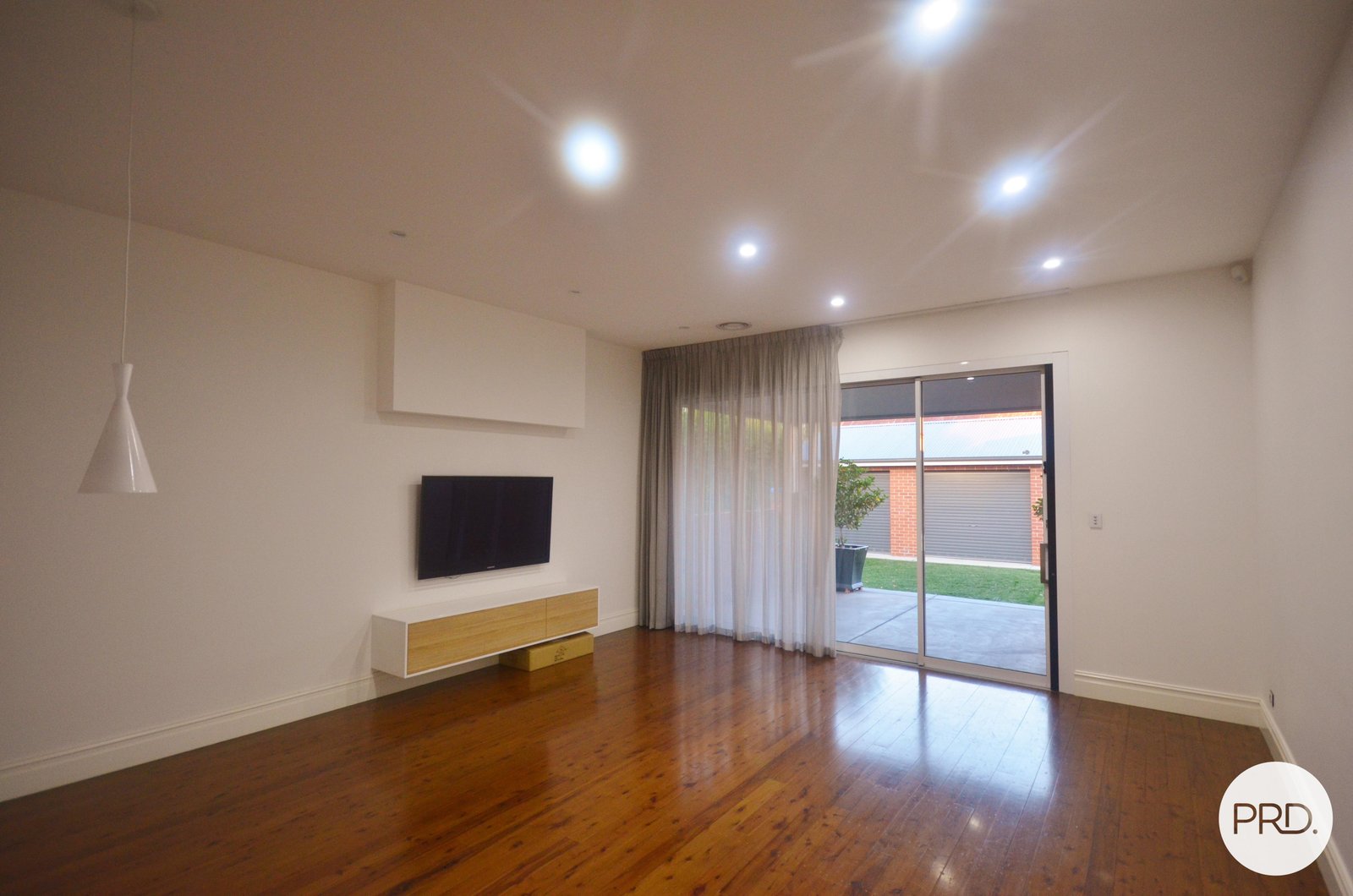 17 Inverary Street WAGGA WAGGA 4