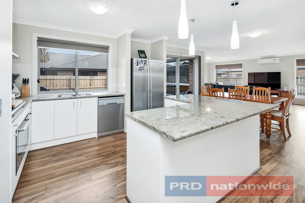 17 Jasmine Crescent BALLAN 4