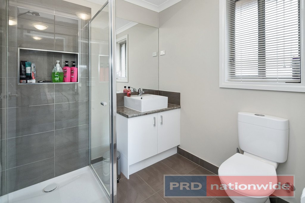 17 Jasmine Crescent BALLAN 8