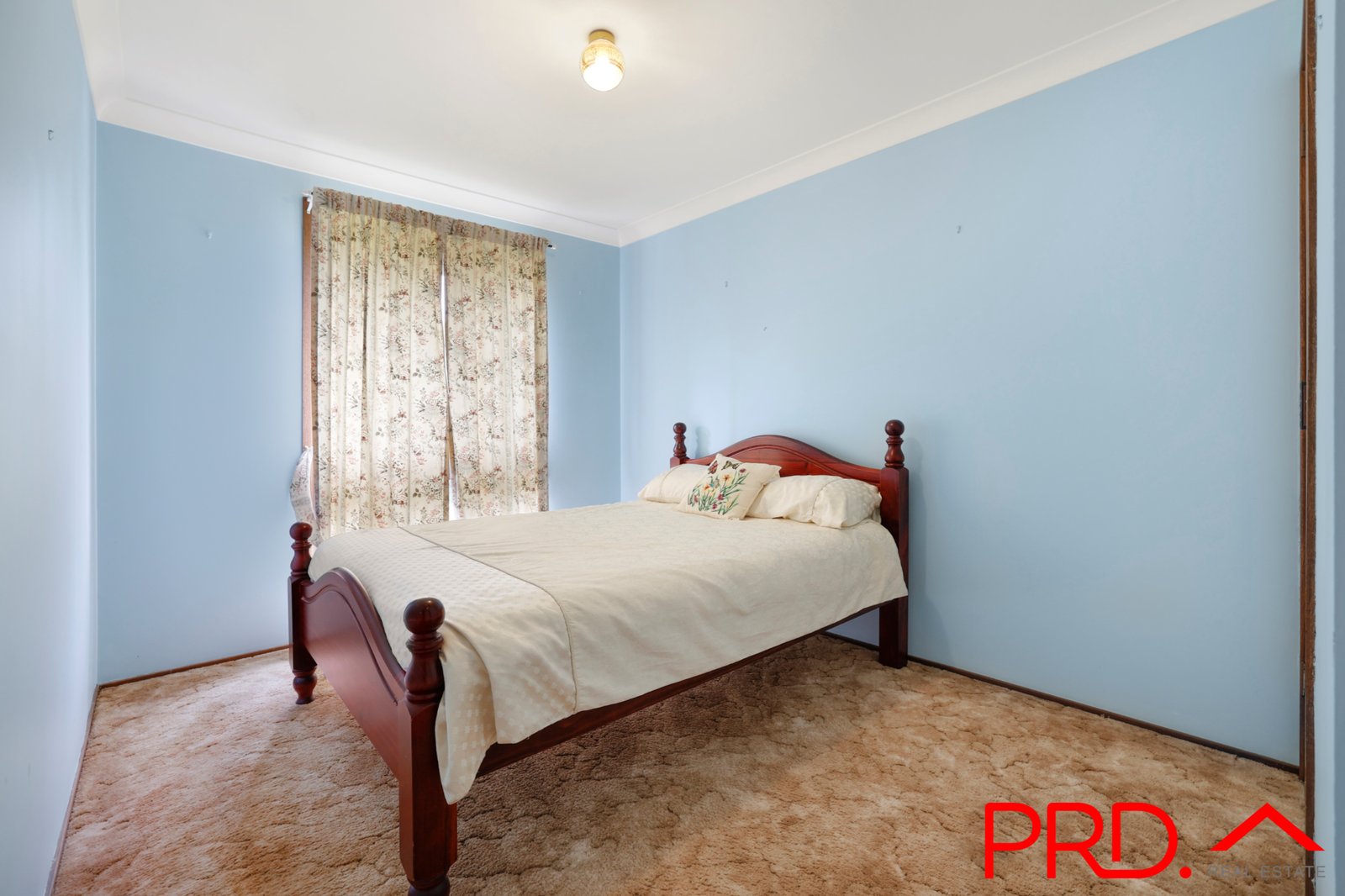 17 Jemmy Place TAMWORTH 12