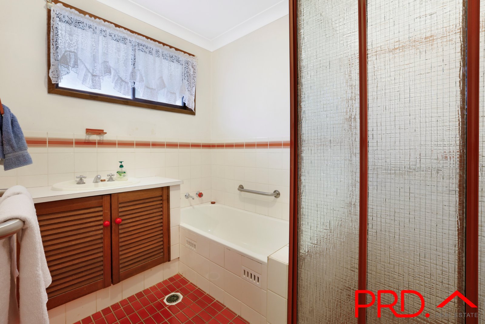 17 Jemmy Place TAMWORTH 15