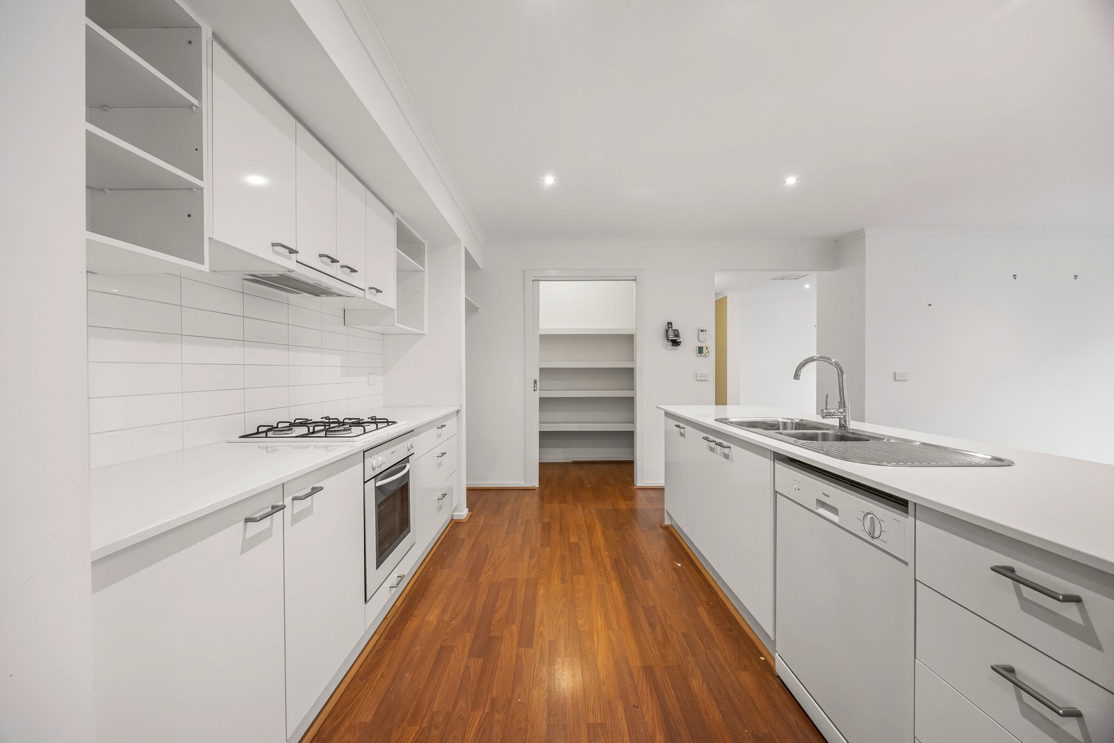 Gallery: 17 Jess Way