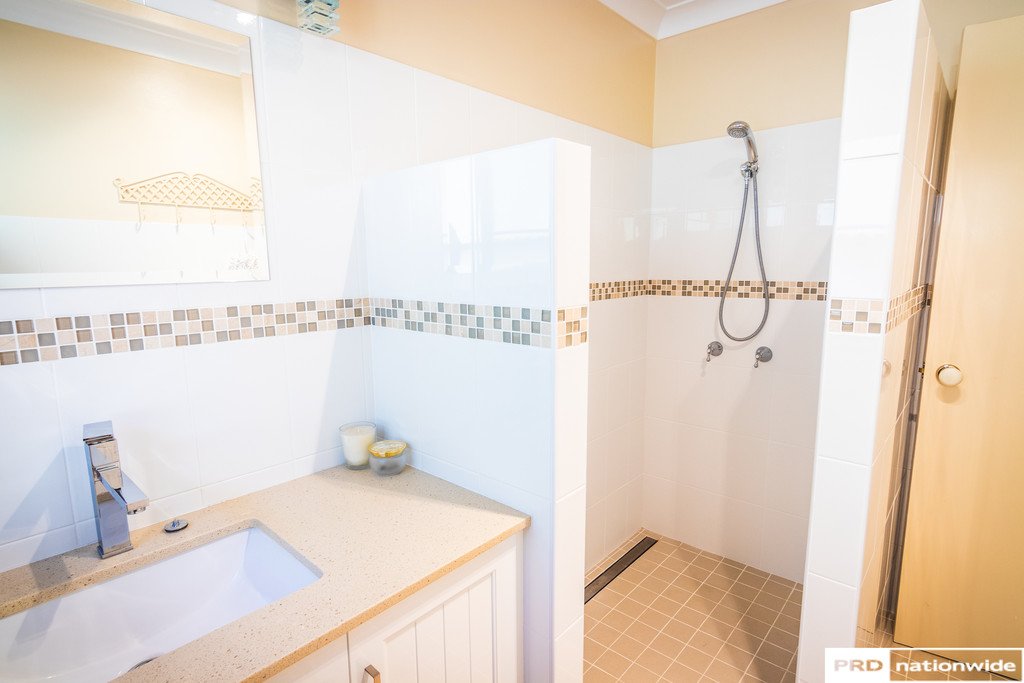 17 Jodie Court TAMWORTH 12