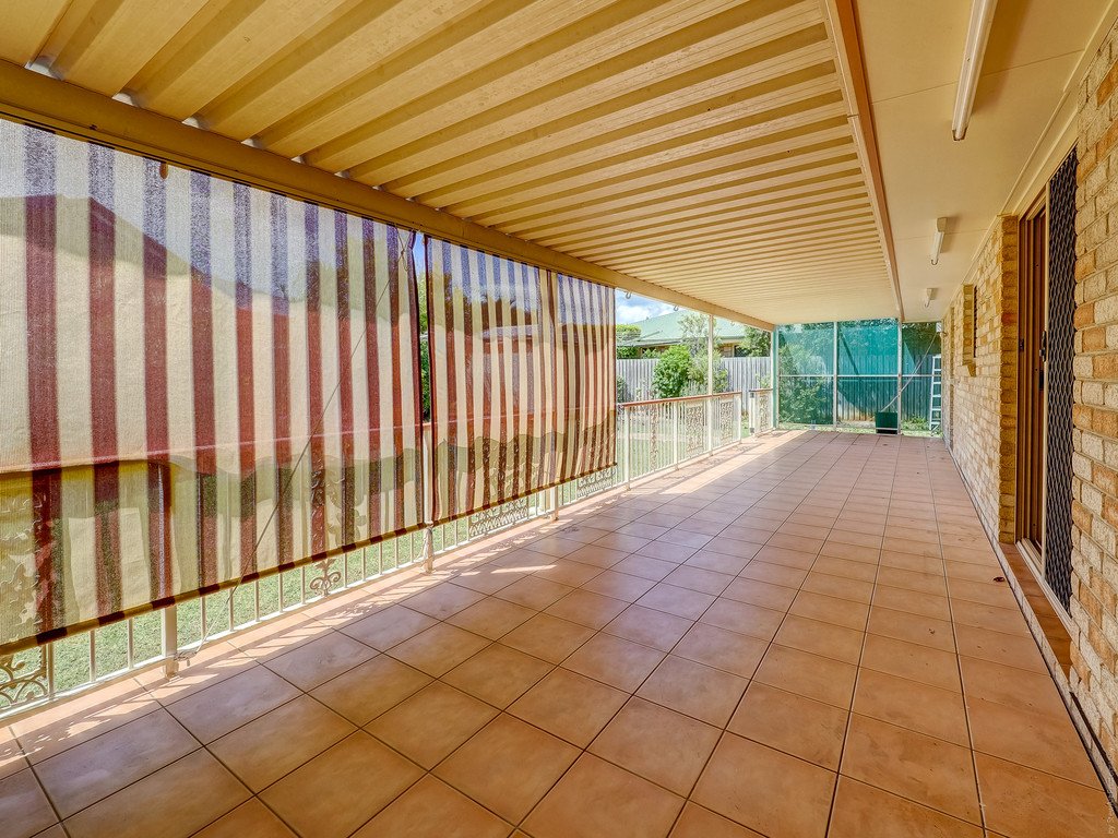 17 Jonwest Close TORQUAY 2