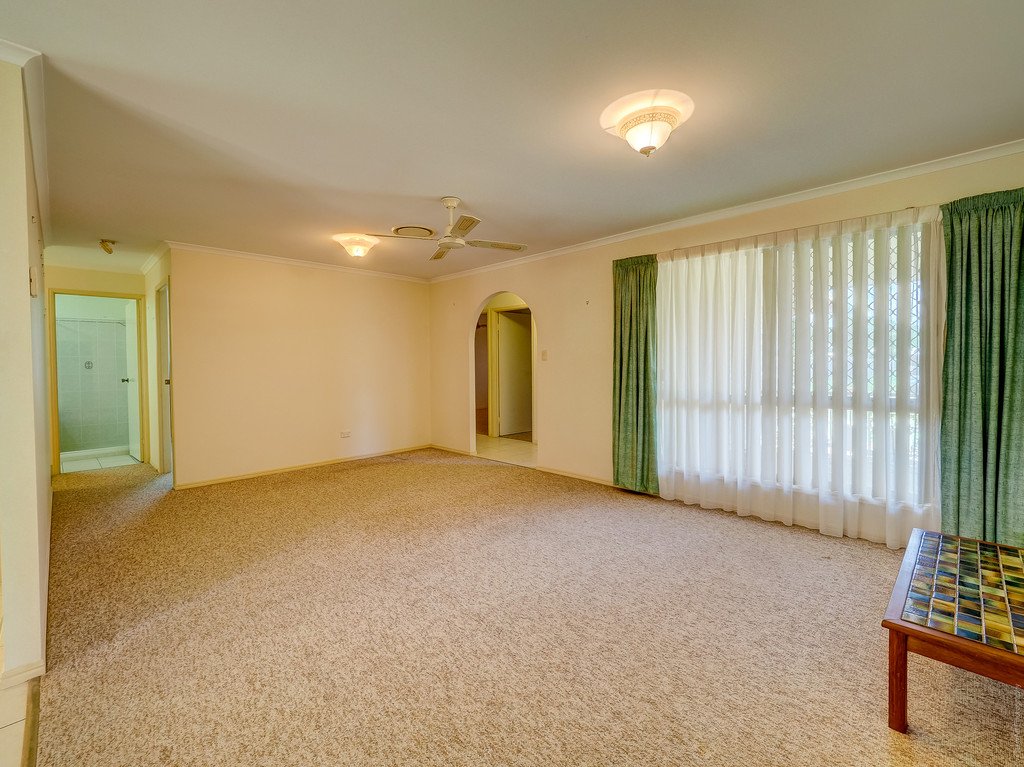 17 Jonwest Close TORQUAY 6