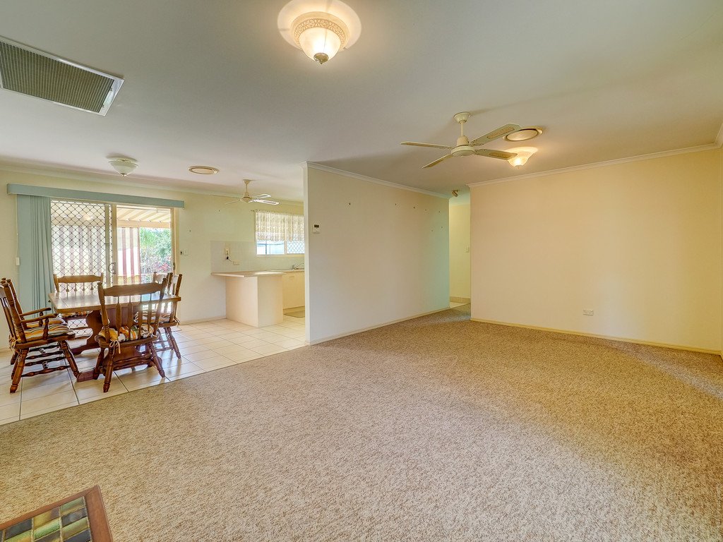 17 Jonwest Close TORQUAY 8