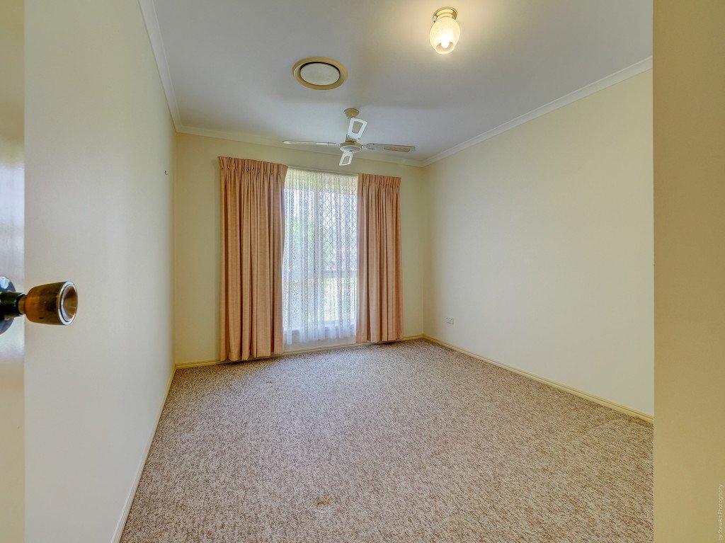 17 Jonwest Close TORQUAY 10