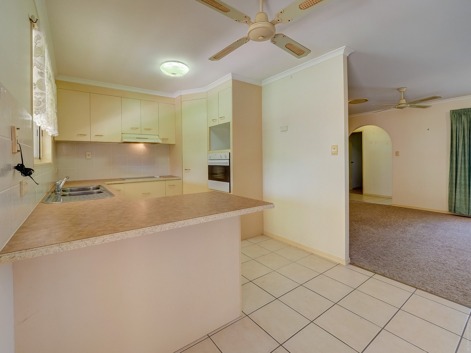 17 Jonwest Close TORQUAY 24