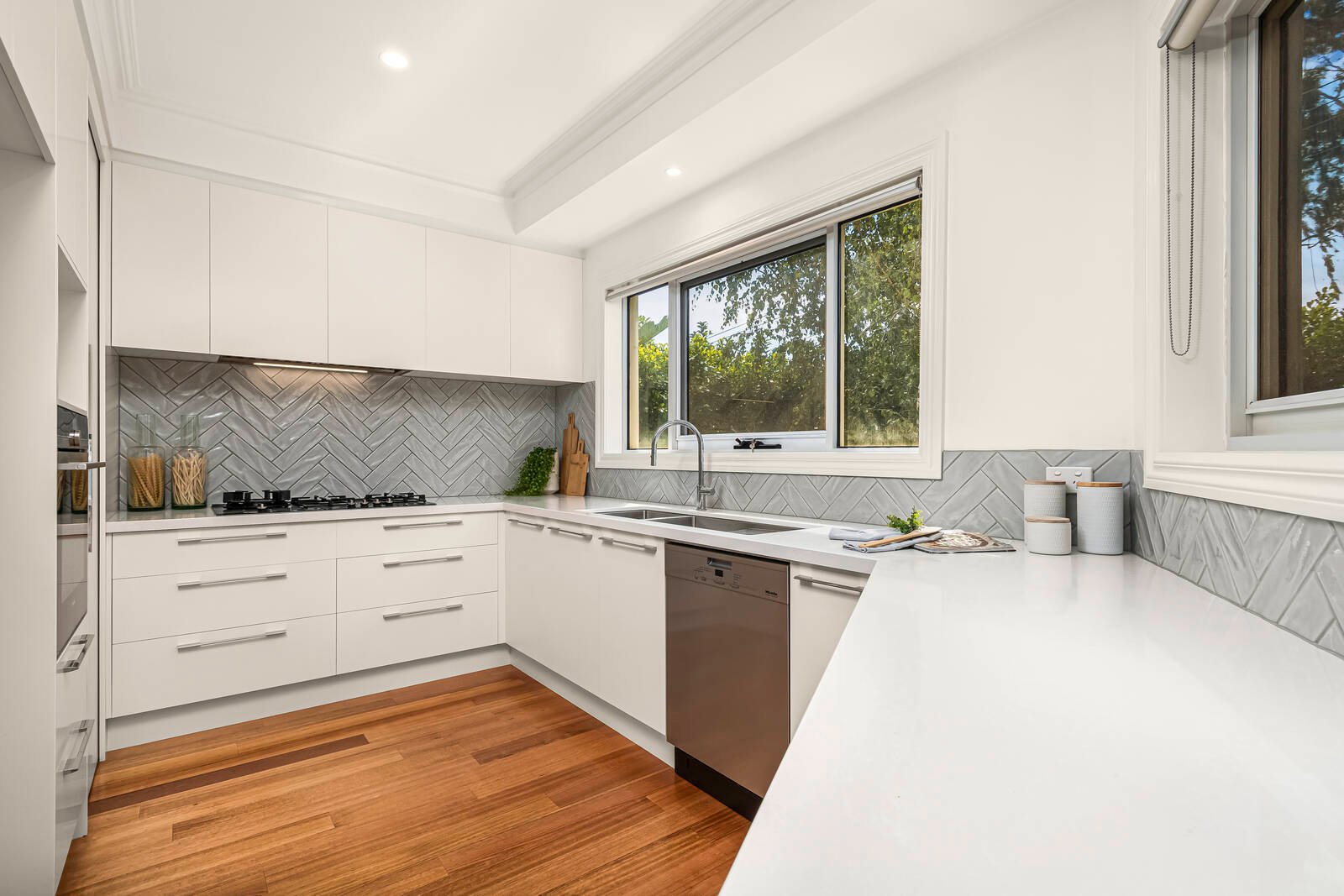Real Estate and Property in 17 Kaleno View, Balwyn, VIC