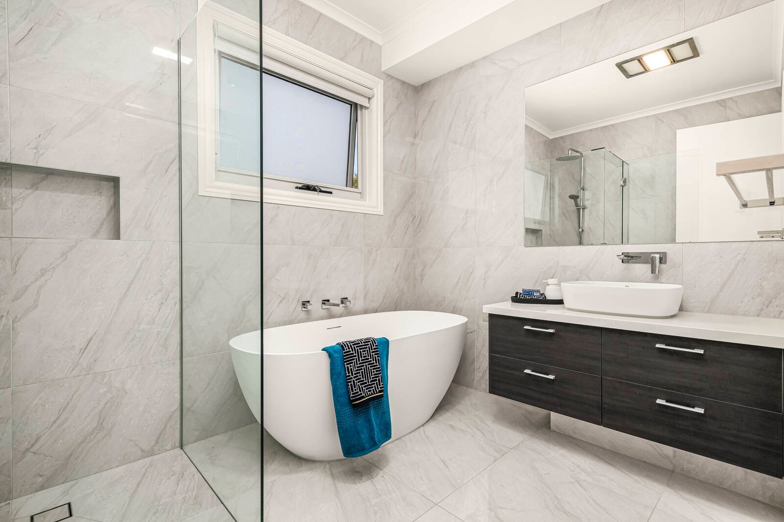 Real Estate and Property in 17 Kaleno View, Balwyn, VIC