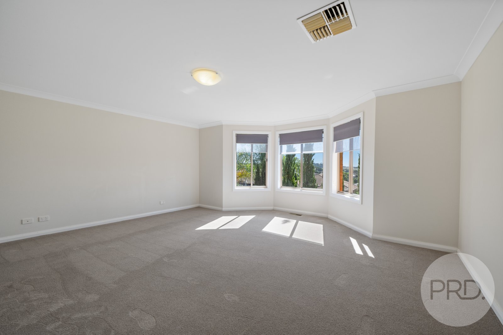 17 Kaloona Drive BOURKELANDS 8