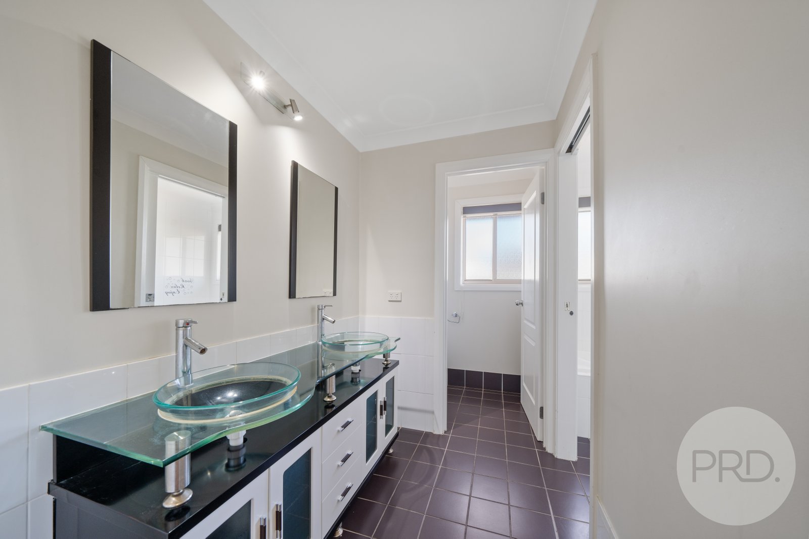 17 Kaloona Drive BOURKELANDS 12