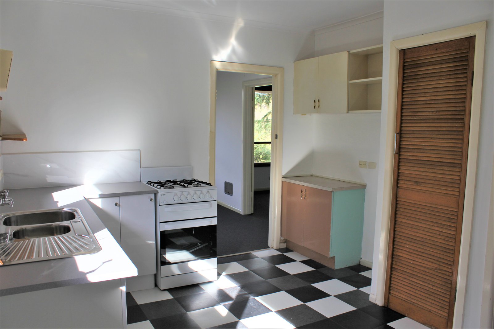 Gallery: 17 Kay Street