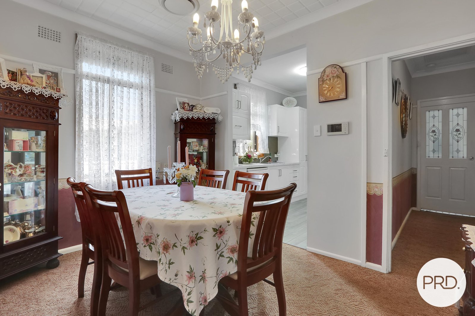 17 Kelly Street BERKELEY 4