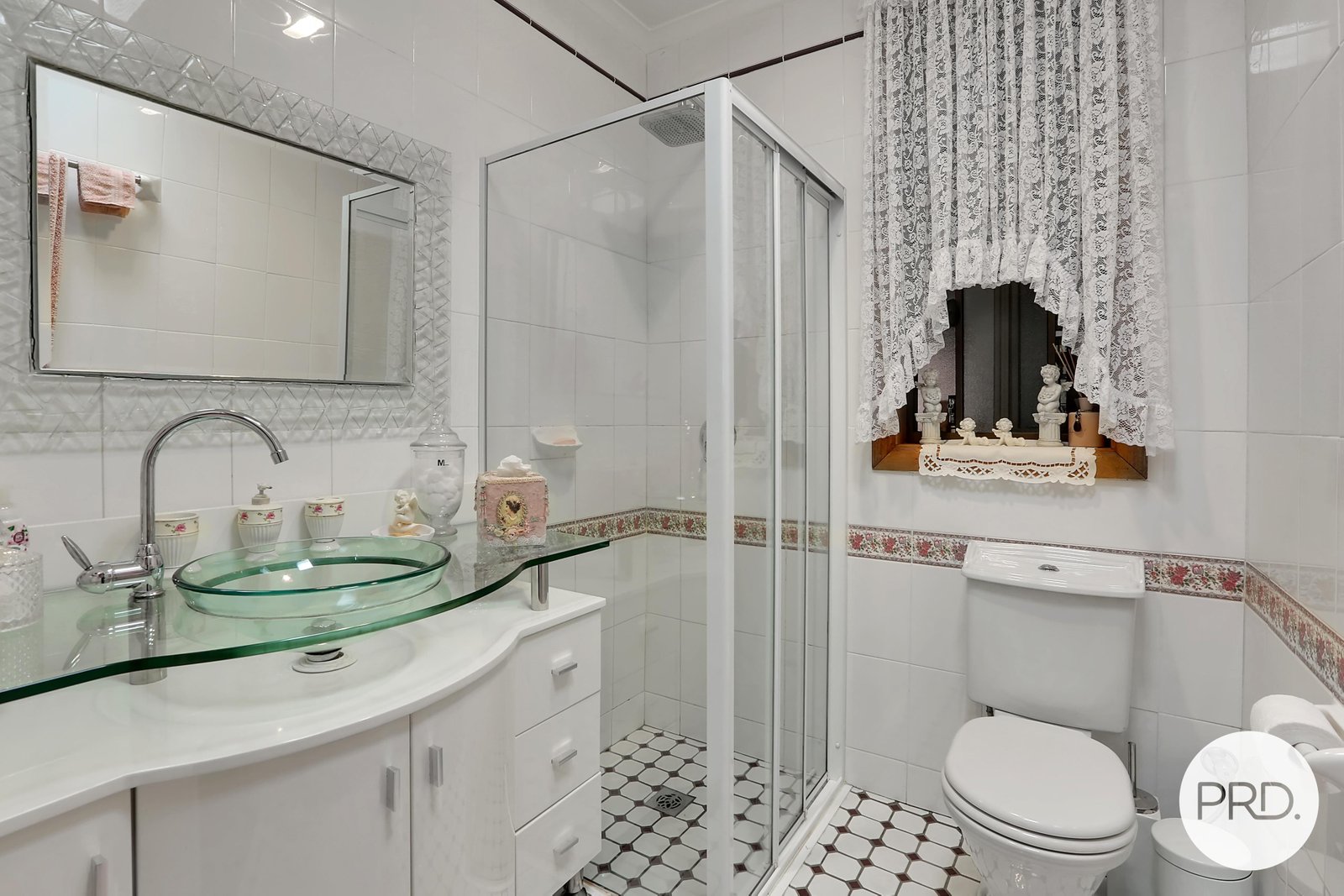 17 Kelly Street BERKELEY 6
