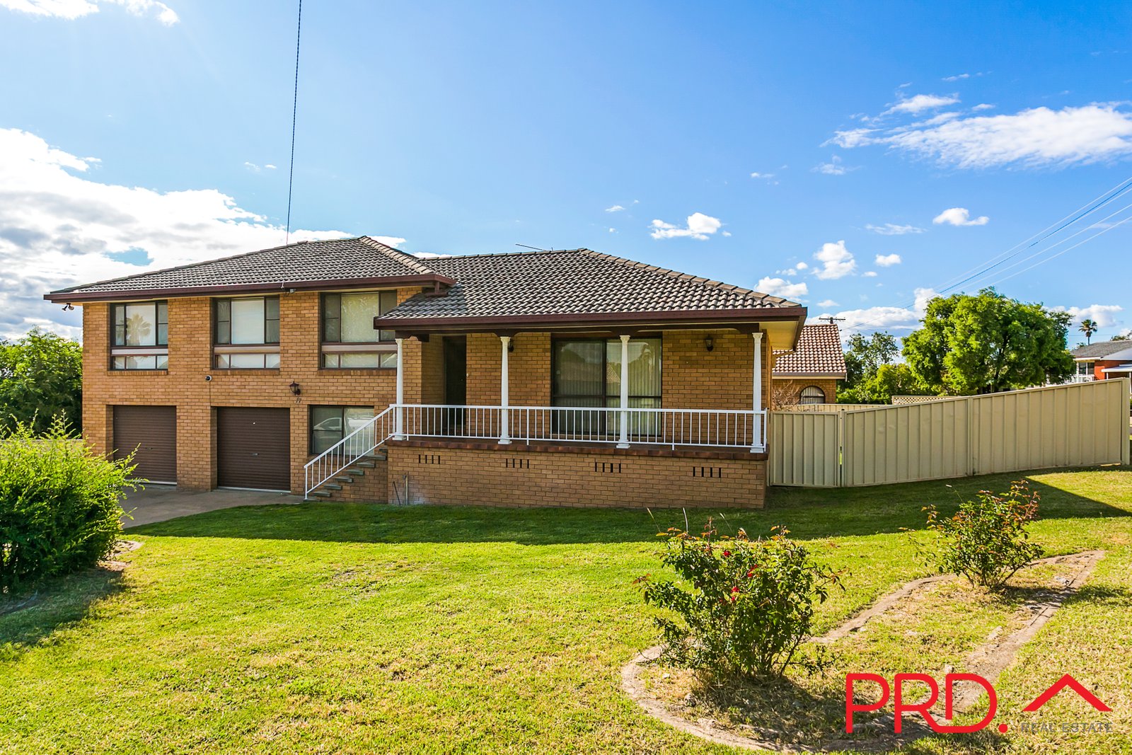 17 Kinarra Street TAMWORTH 2
