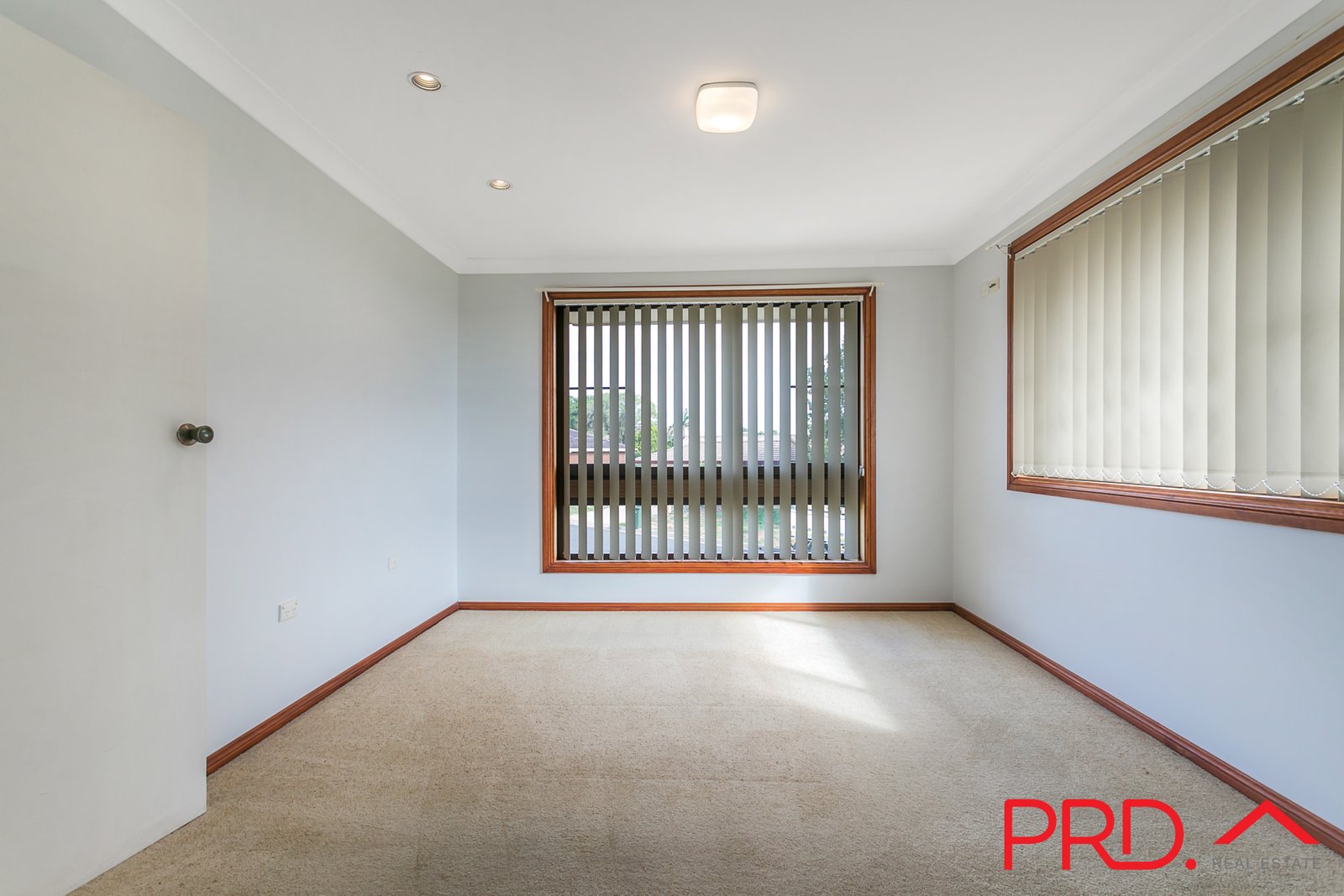 17 Kinarra Street TAMWORTH 15