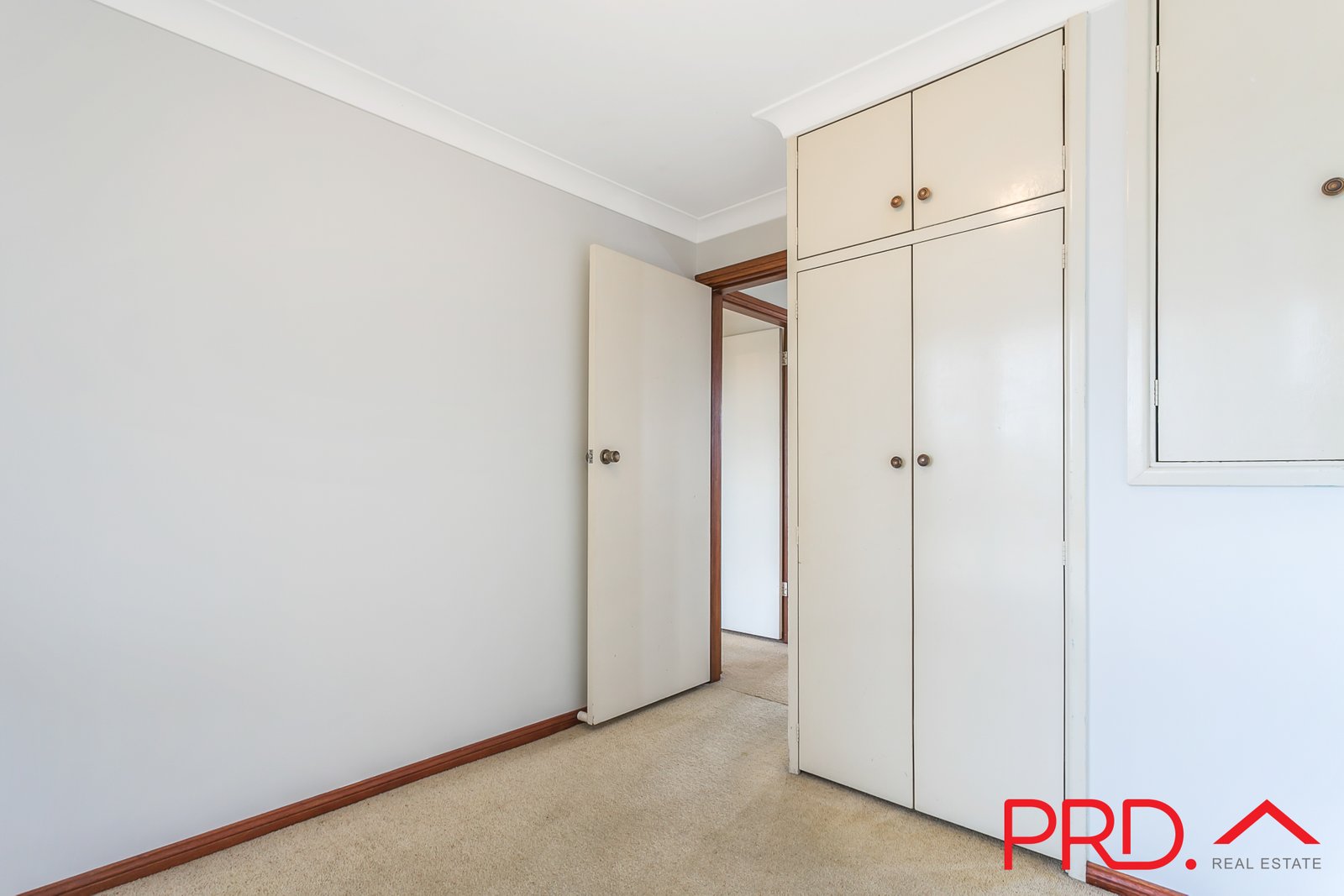 17 Kinarra Street TAMWORTH 18