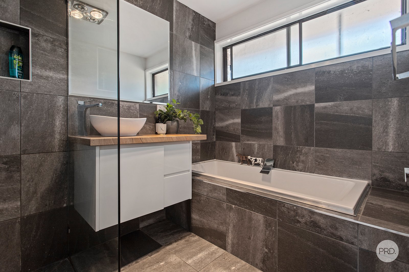 17 Kirily Court WHITE HILLS 9