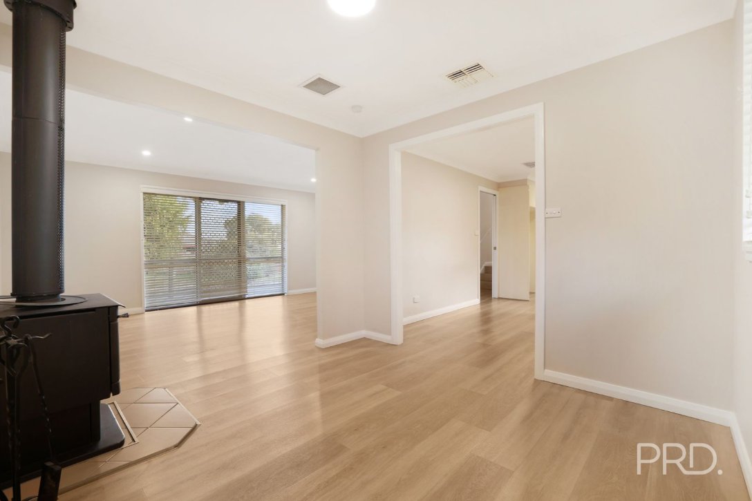 17 Kuloomba Street TAMWORTH 15