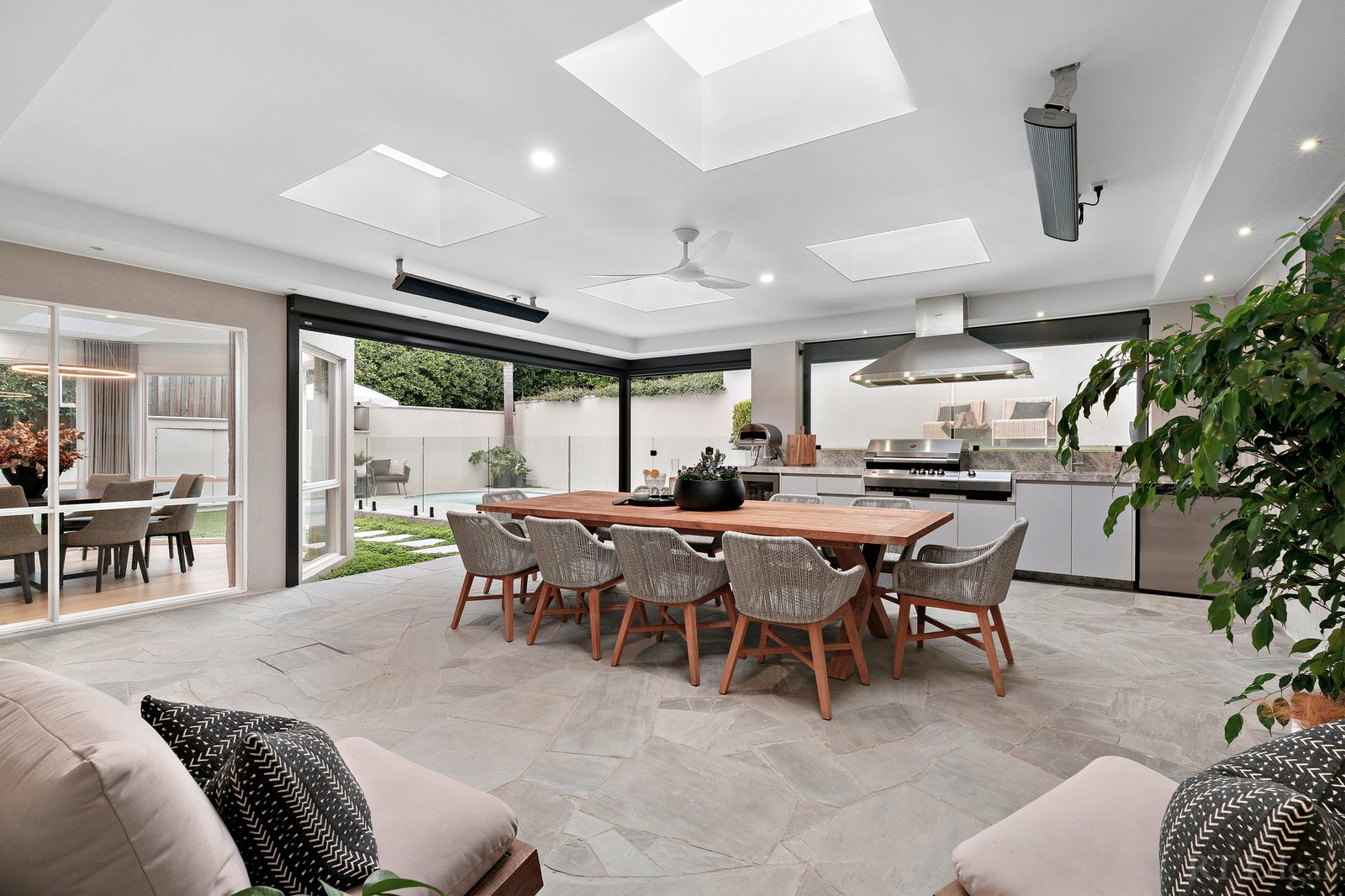 Real Estate and Property in 17 Lachlan Grange, Bulleen, VIC