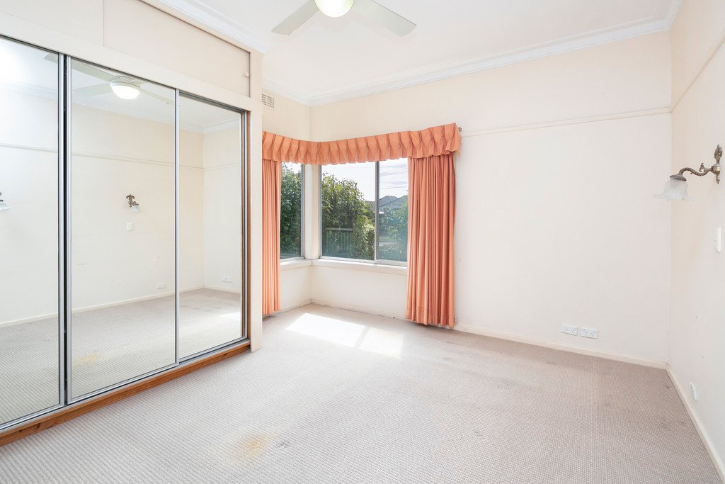 17 Lake Street WENDOUREE 3