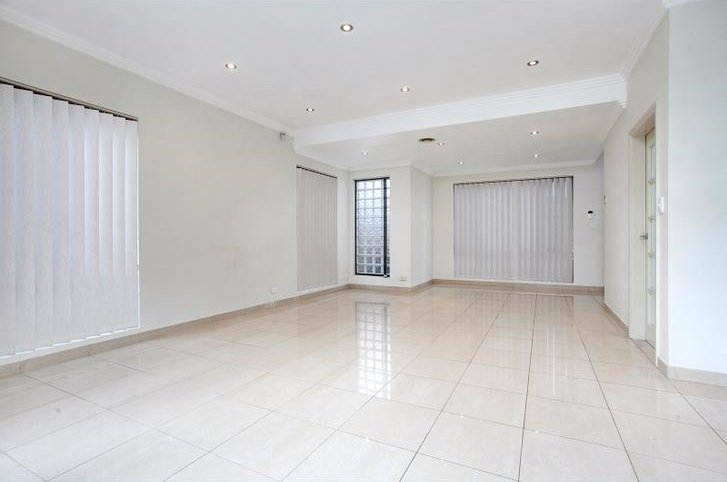 17 Lakeside Avenue MONTEREY 2