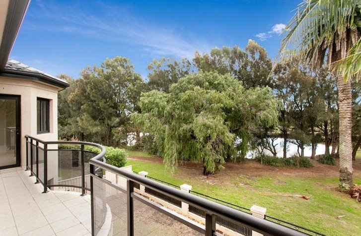 17 Lakeside Avenue MONTEREY 7