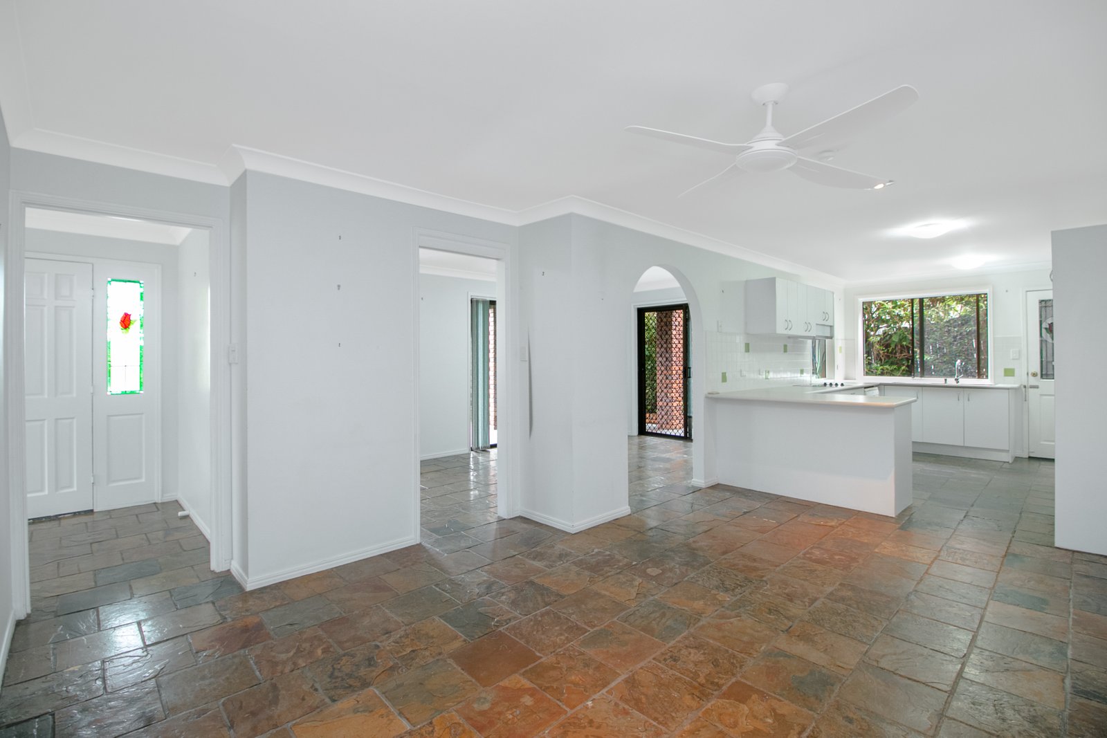 17 Lakeview Parade TWEED HEADS SOUTH NSW 2486