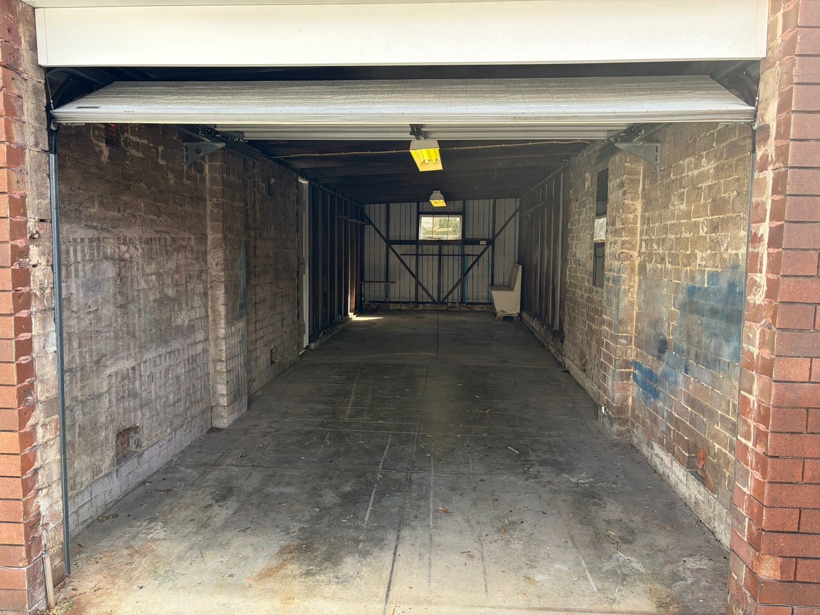 17 Lamrock Avenue RUSSELL LEA 10