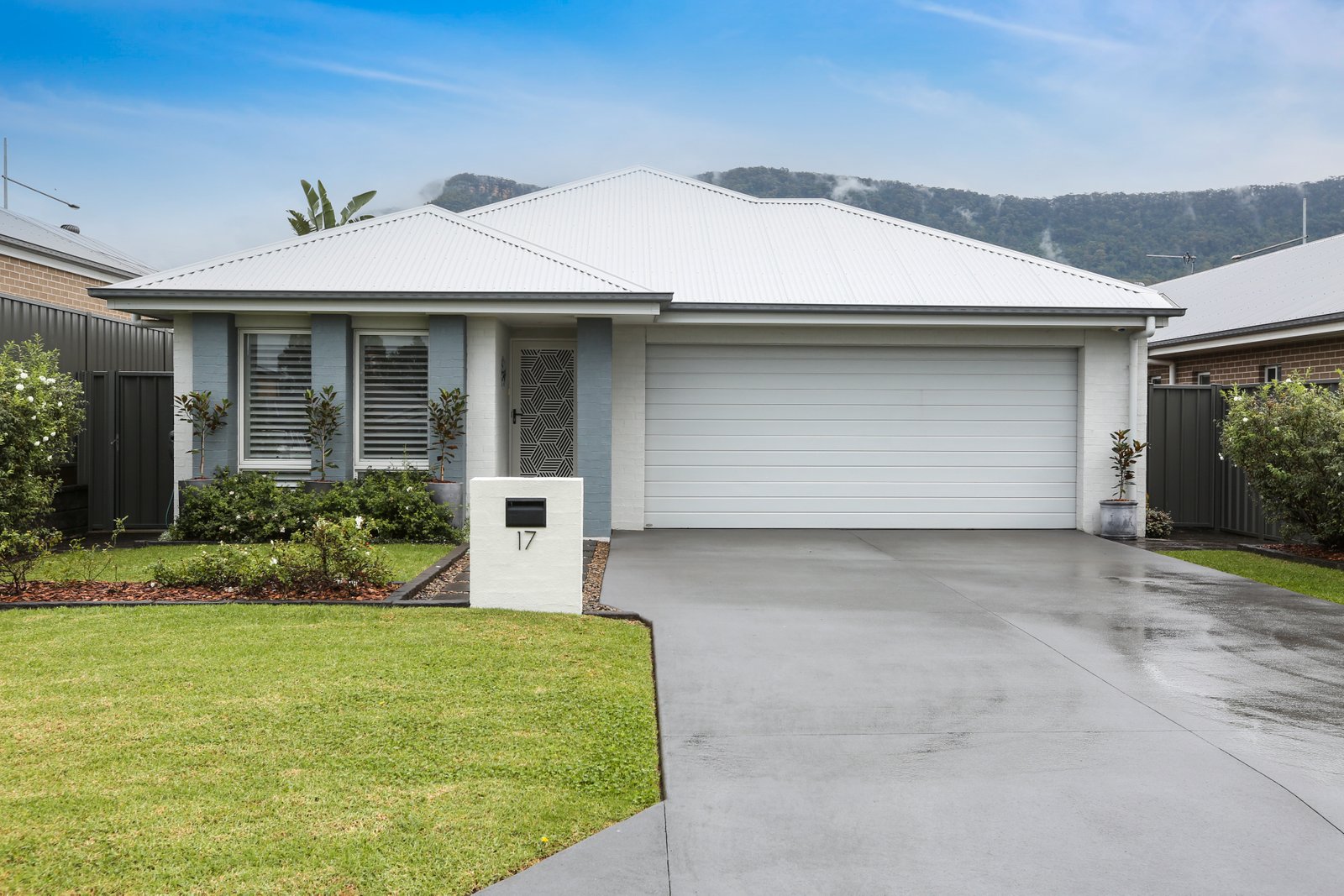 17 Lapwing Place HORSLEY 1