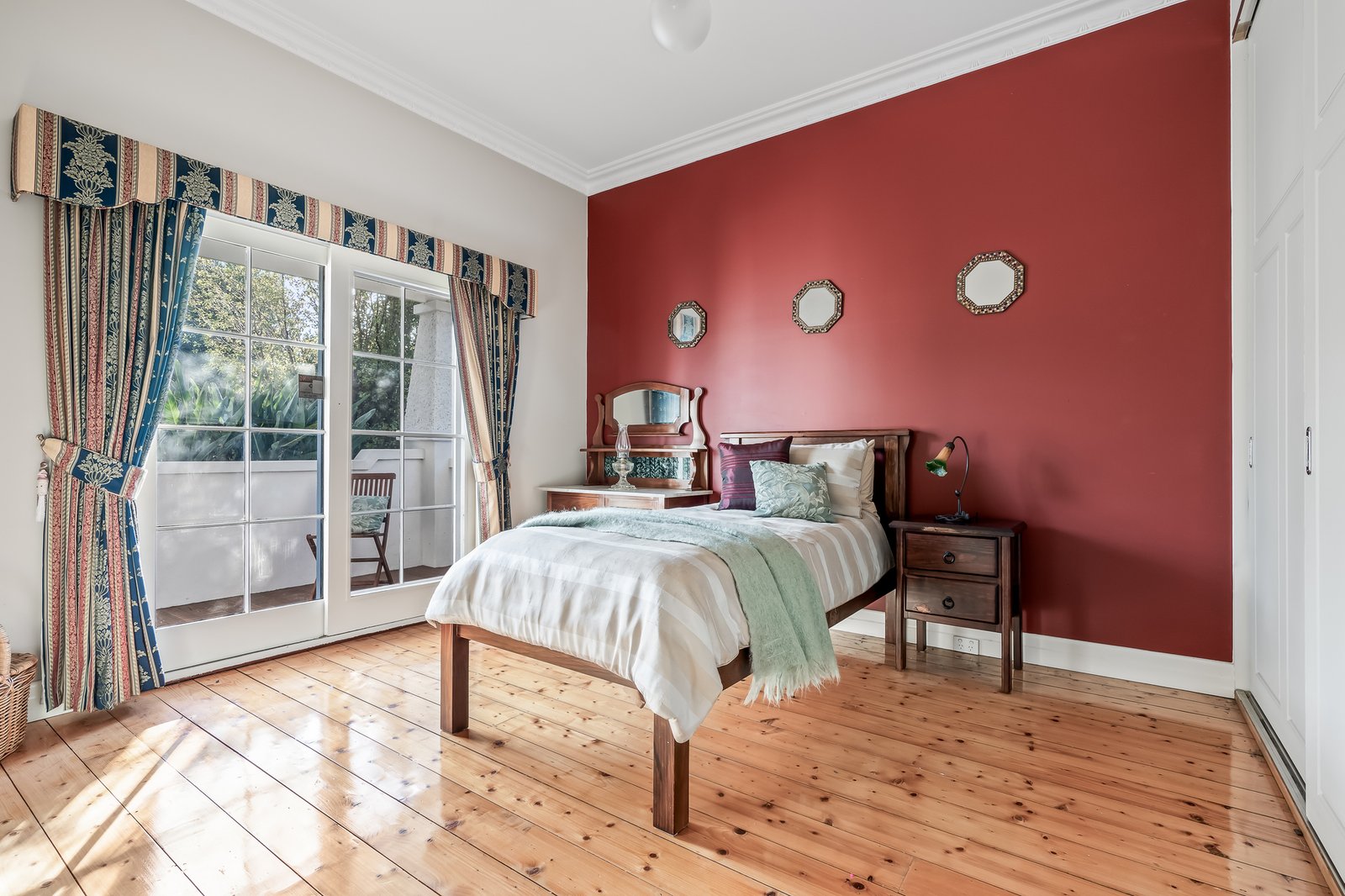 Real Estate and Property in 17 Latona Avenue, Preston, VIC