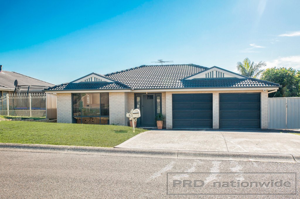 17 Laurina Avenue THORNTON 1