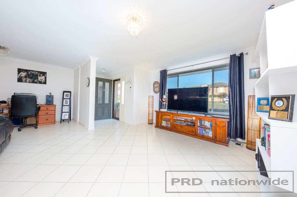 17 Laurina Avenue THORNTON 7