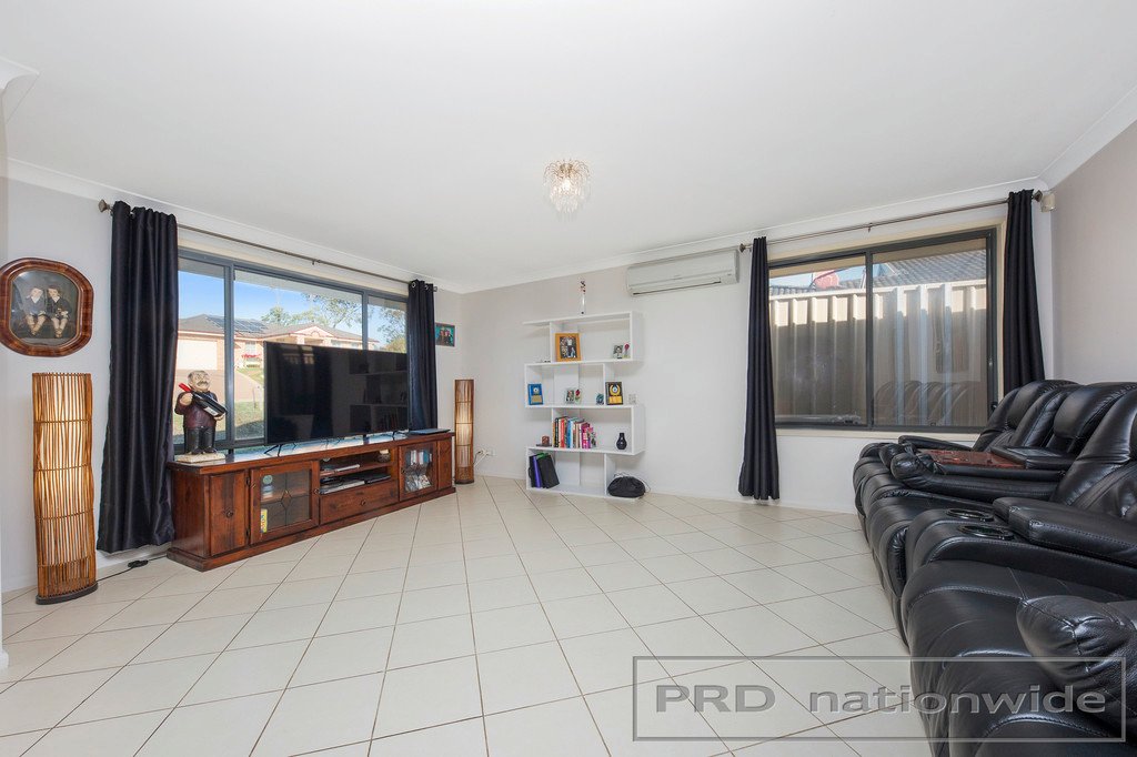 17 Laurina Avenue THORNTON 8