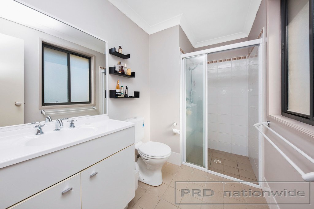 17 Laurina Avenue THORNTON 16