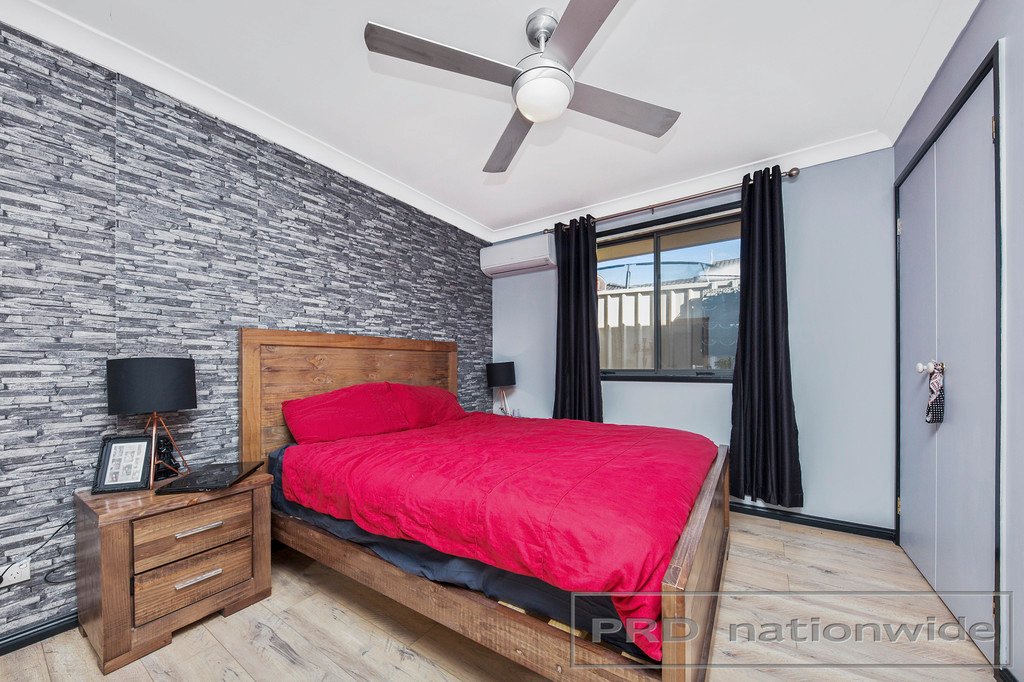 17 Laurina Avenue THORNTON 17
