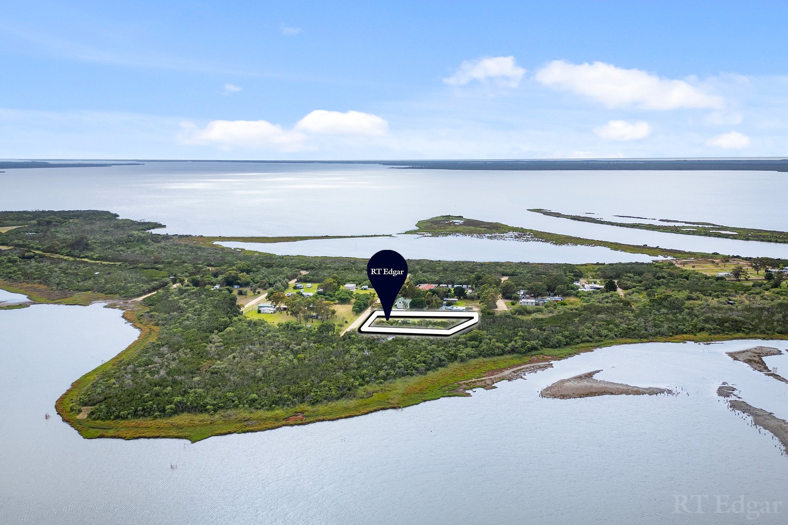 Real Estate and Property in 17 Le Grand Avenue, Hollands Landing, VIC