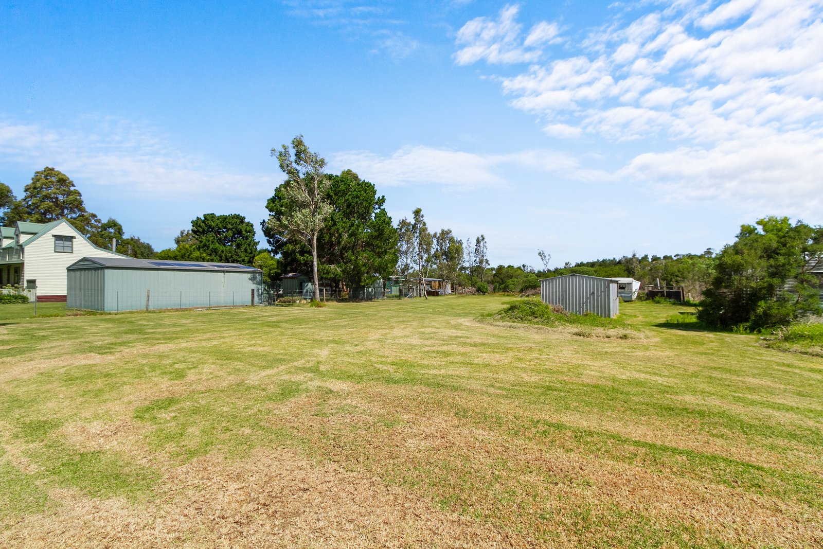 Real Estate and Property in 17 Le Grand Avenue, Hollands Landing, VIC