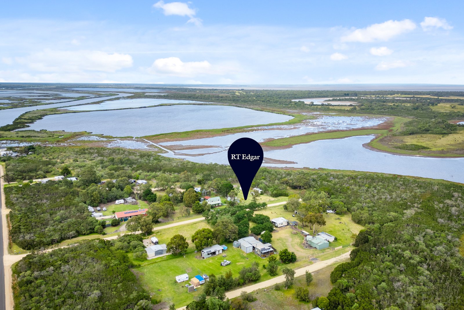 Real Estate and Property in 17 Le Grand Avenue, Hollands Landing, VIC