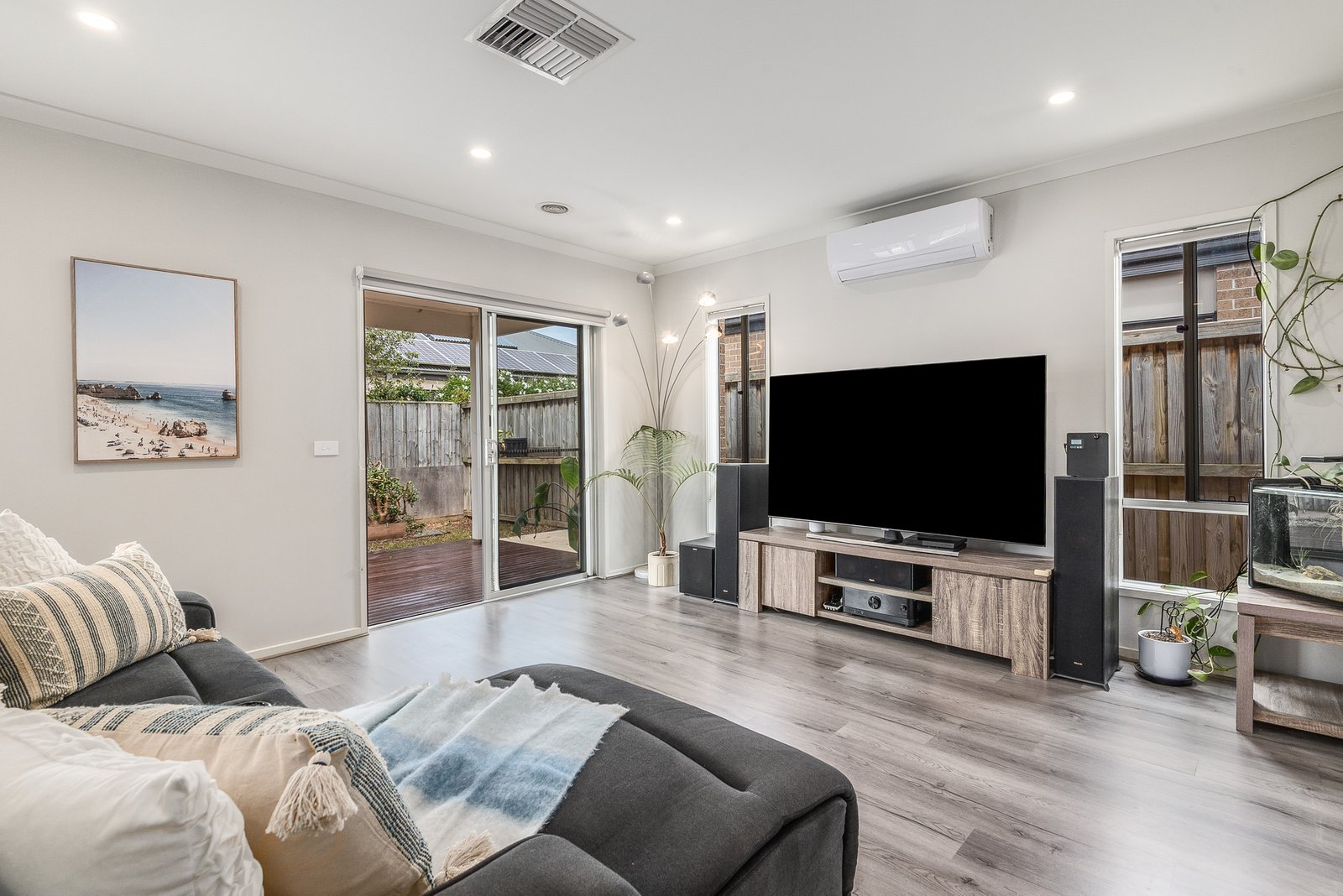 Gallery: 17 Lismore Street