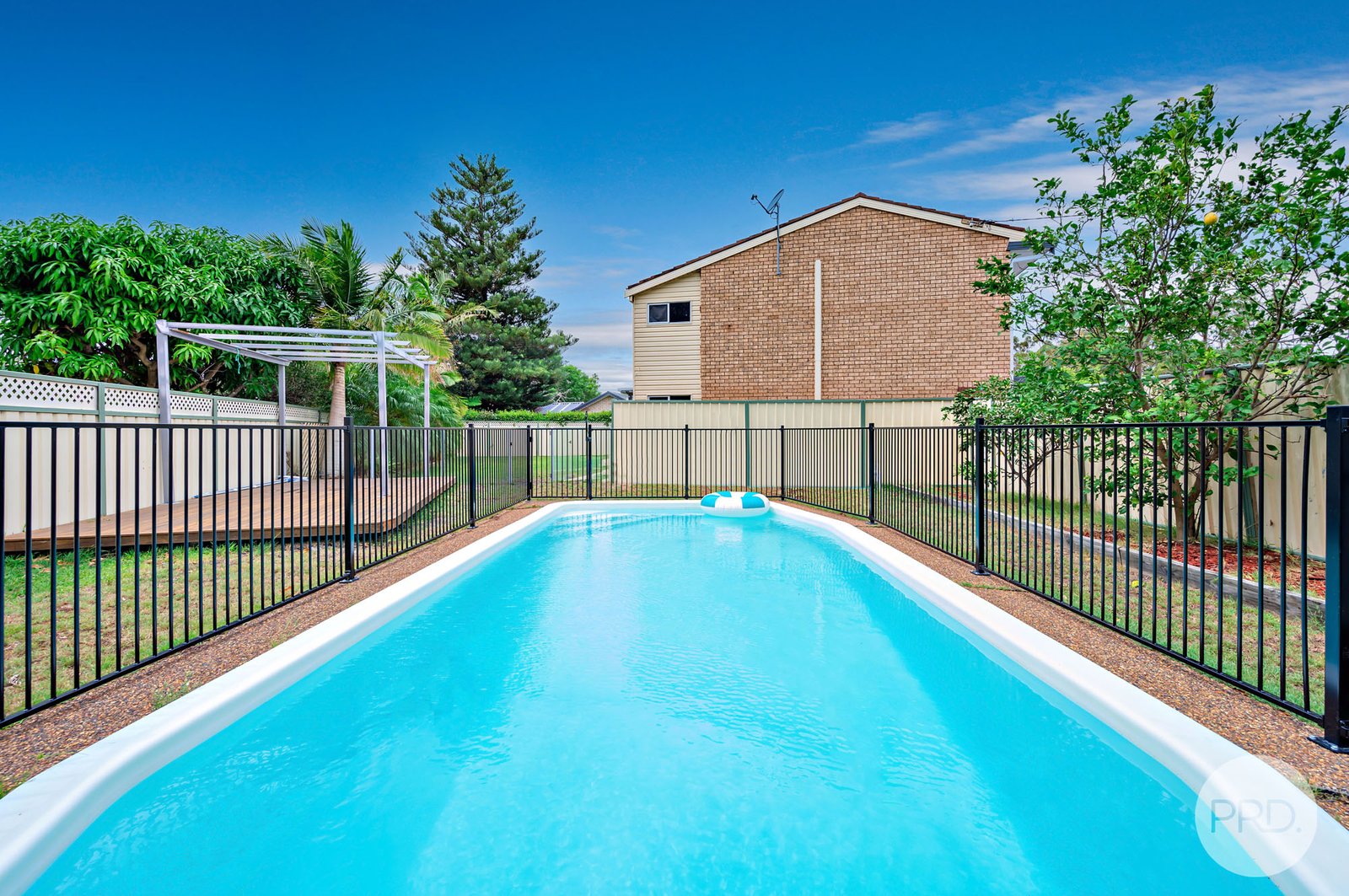 17 Lloyd George Grove TANILBA BAY 3