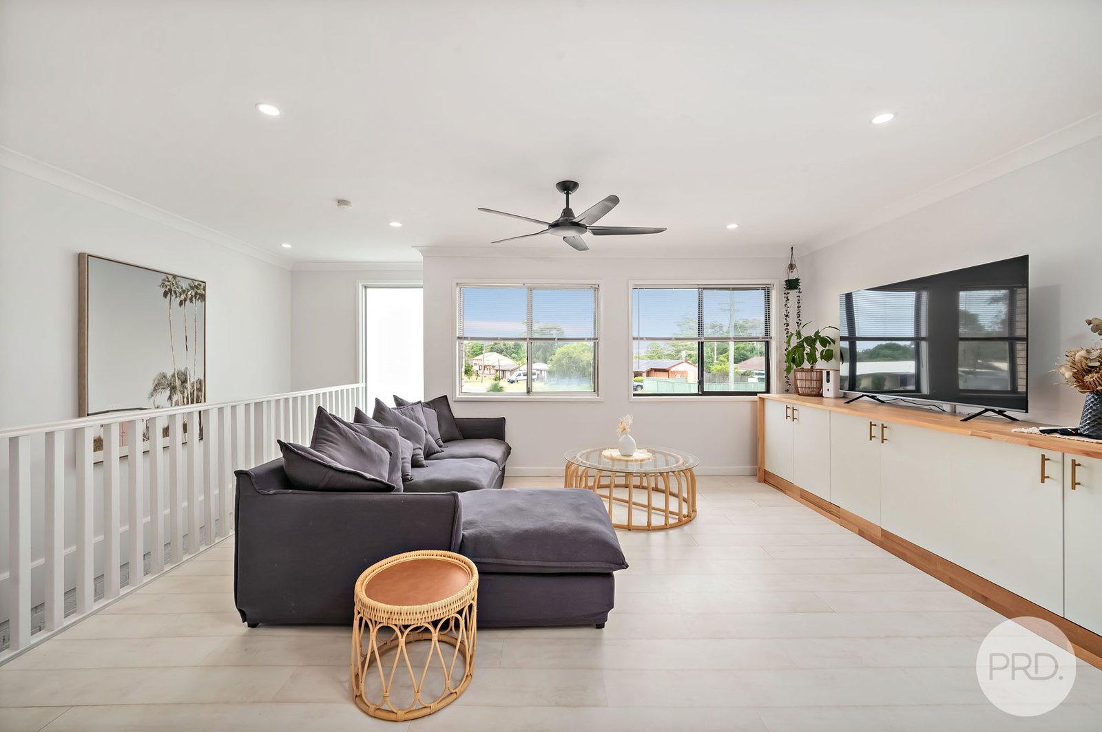 17 Lloyd George Grove TANILBA BAY 10