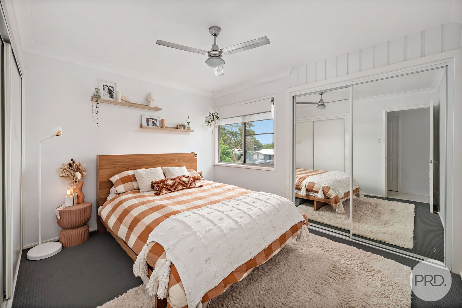 17 Lloyd George Grove TANILBA BAY 12