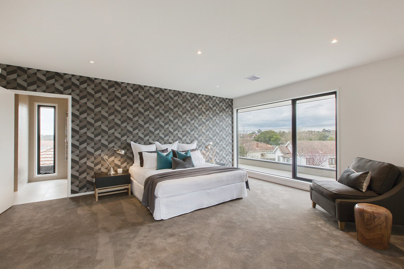 17 Loch Street, Kew, VIC