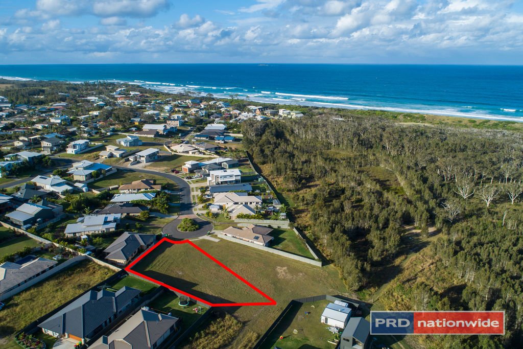 17 Lomandra Court CORINDI BEACH 1