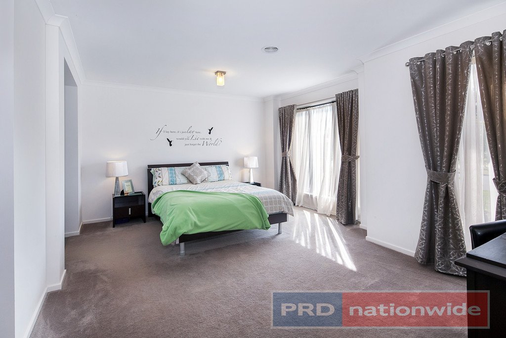 17 Lowry Crescent MINERS REST 2