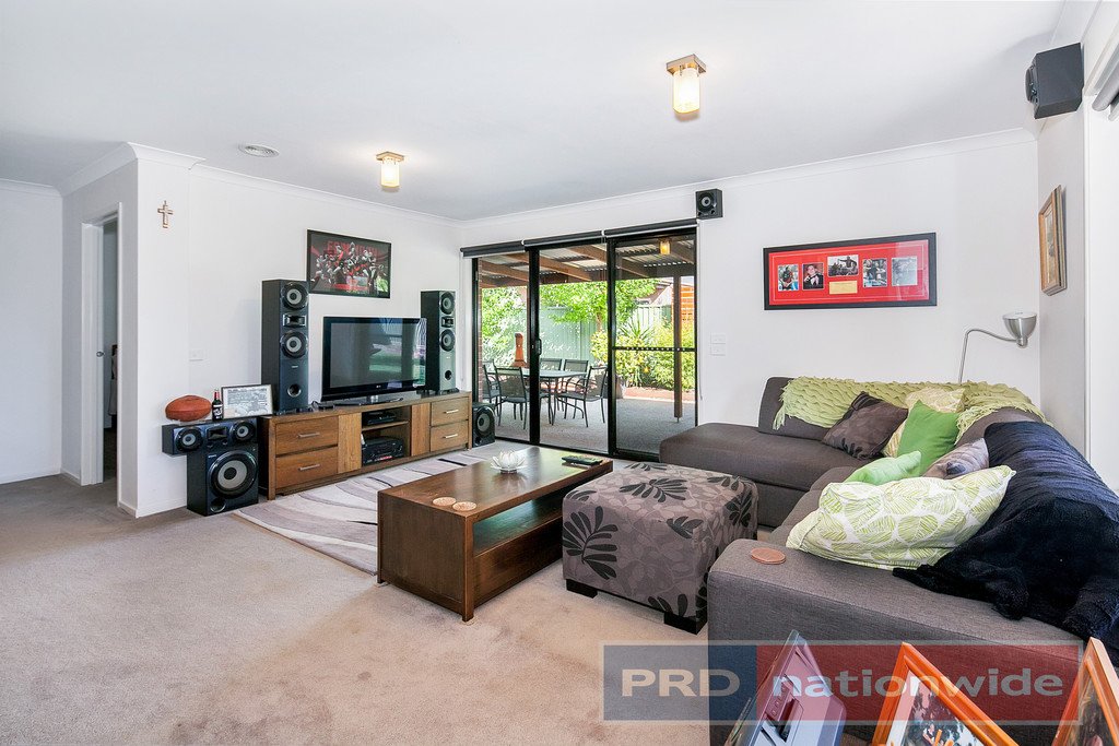 17 Lowry Crescent MINERS REST 8