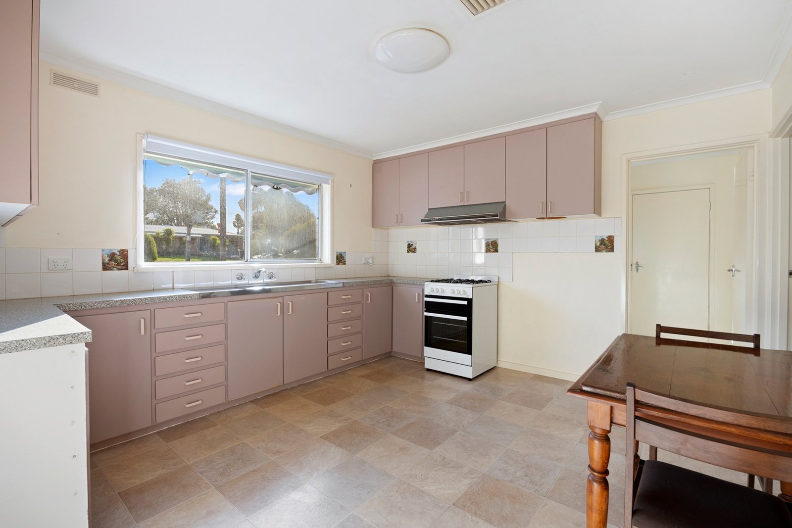Gallery: 17 Macdougall Road
