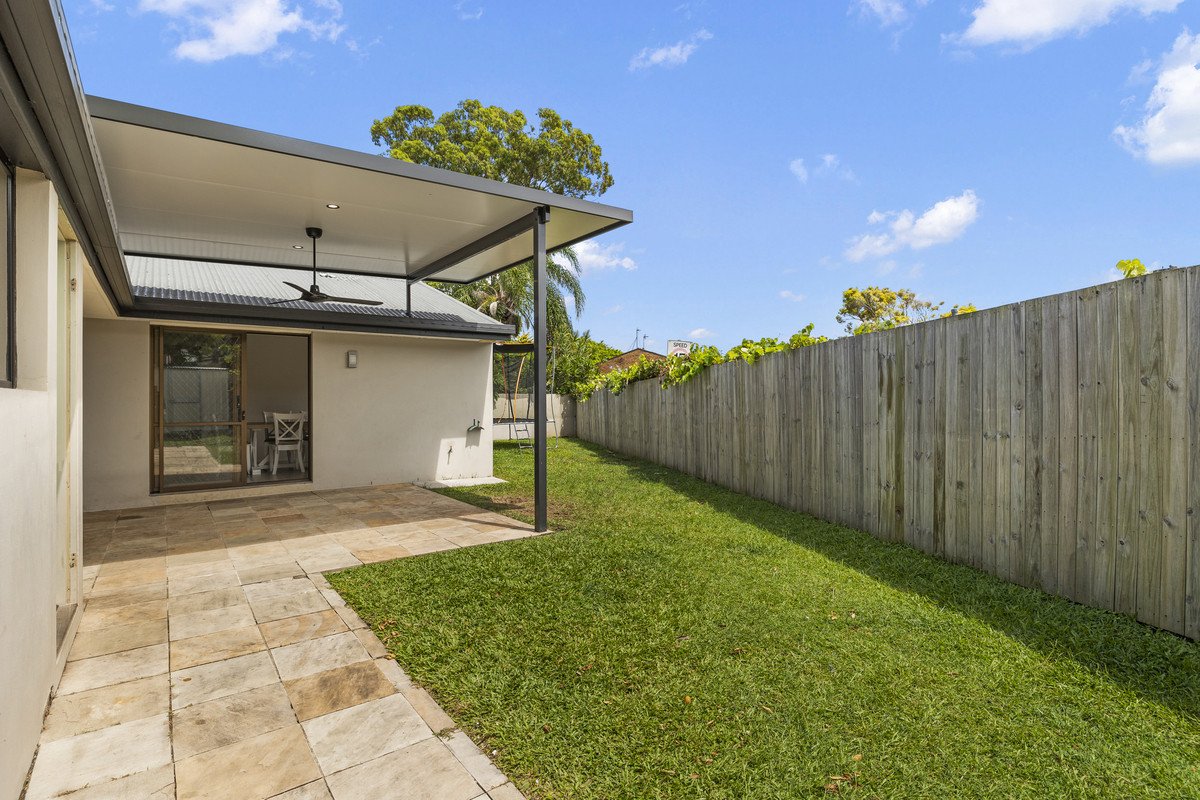 17 Mackay Place BURLEIGH WATERS 4